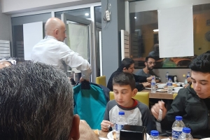 Türkmenlere yönelik bir iftar yemeği