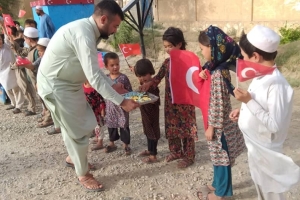 Bayrama iki gün kala. Burası Güney Türkistan..
