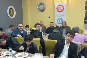 Türkmenlere yönelik bir iftar yemeği