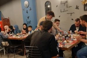 ZENCEFİL Restoranda 30 soydaş öğrenciye iftar