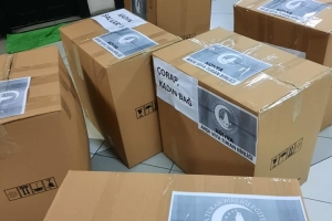 Aydıncık'a yardım malzemesi hazır