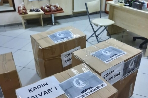 Aydıncık'a yardım malzemesi hazır