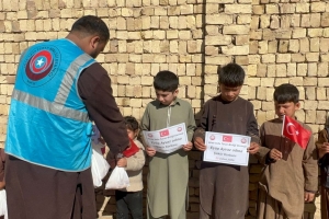 Güney Türkistan’da Gönüllere Dokunduk