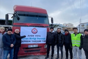 Deprem bölgesine gidecek tırımız yükleniyor