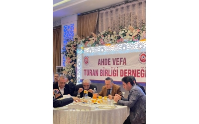 Turhal’da Dev İftar Sofrası: Gönüller Aynı Sofrada Buluştu