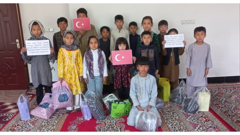 Kabil’de Bayram Sevinci: Soydaş Çocuklarımıza Bayramlık Hediyeleri Ulaştırıldı